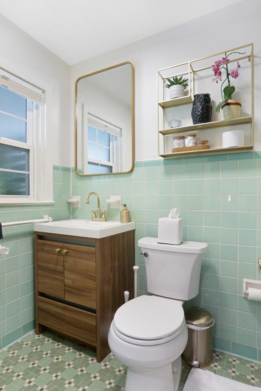 The Poe - Stylish In Downtown Apartment